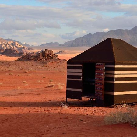 Wadi Rum Backpacker Camp エクステリア 写真
